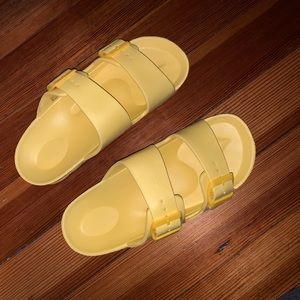 Yellow rubber Birks